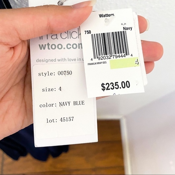 Watters Franklin Gown 4 - Picture 6 of 10